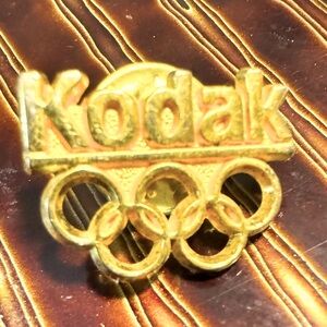 Vintage Memorabilia Kodak Gold Tone Vintage Tack Pin Olympic Rings